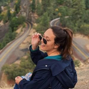 Meet your Posher, Julia